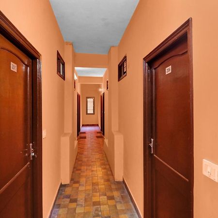 Hotel O New Shushant Regency Simlá Kültér fotó