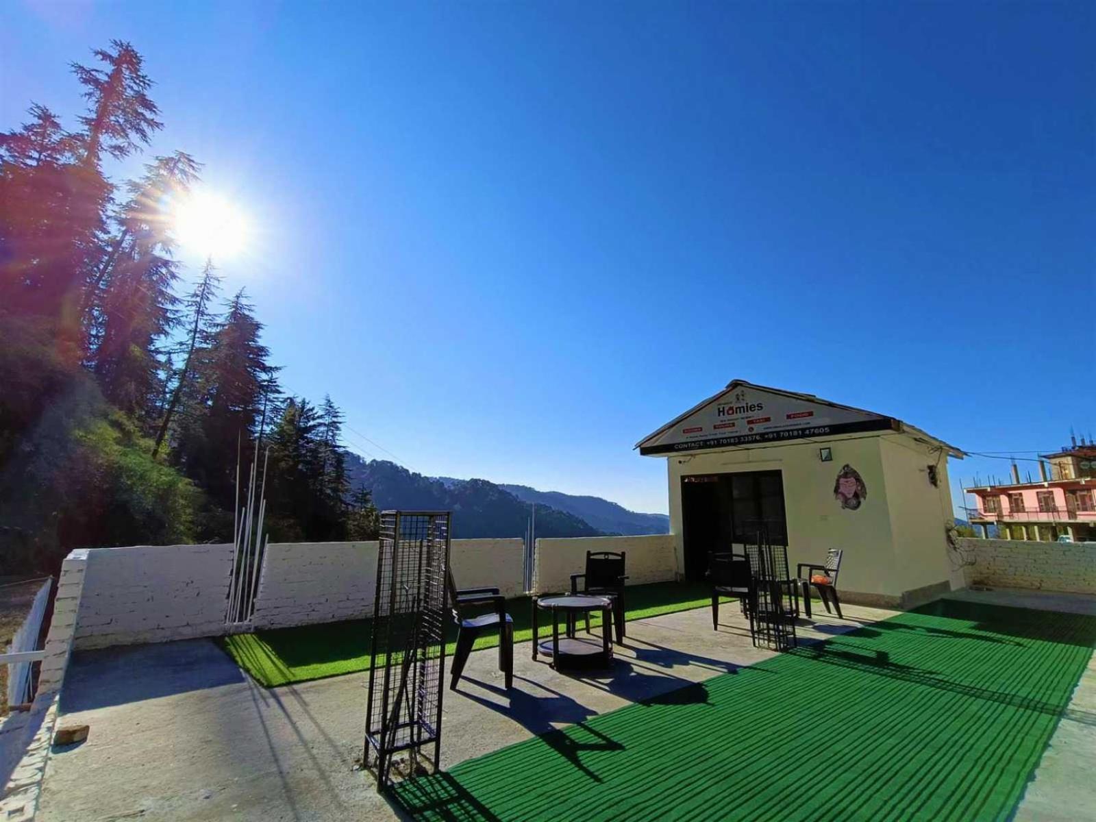 Hotel O New Shushant Regency Simlá Kültér fotó