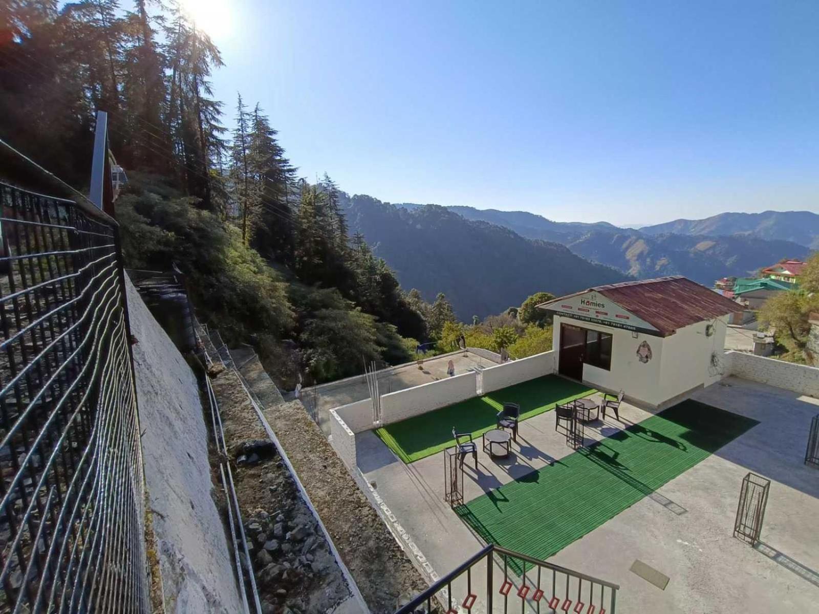 Hotel O New Shushant Regency Simlá Kültér fotó